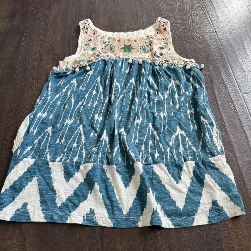 Floreat Boho Embroidered Shirt Women's XSP Blue White‎ Ikat Pom Pom Sleeveless